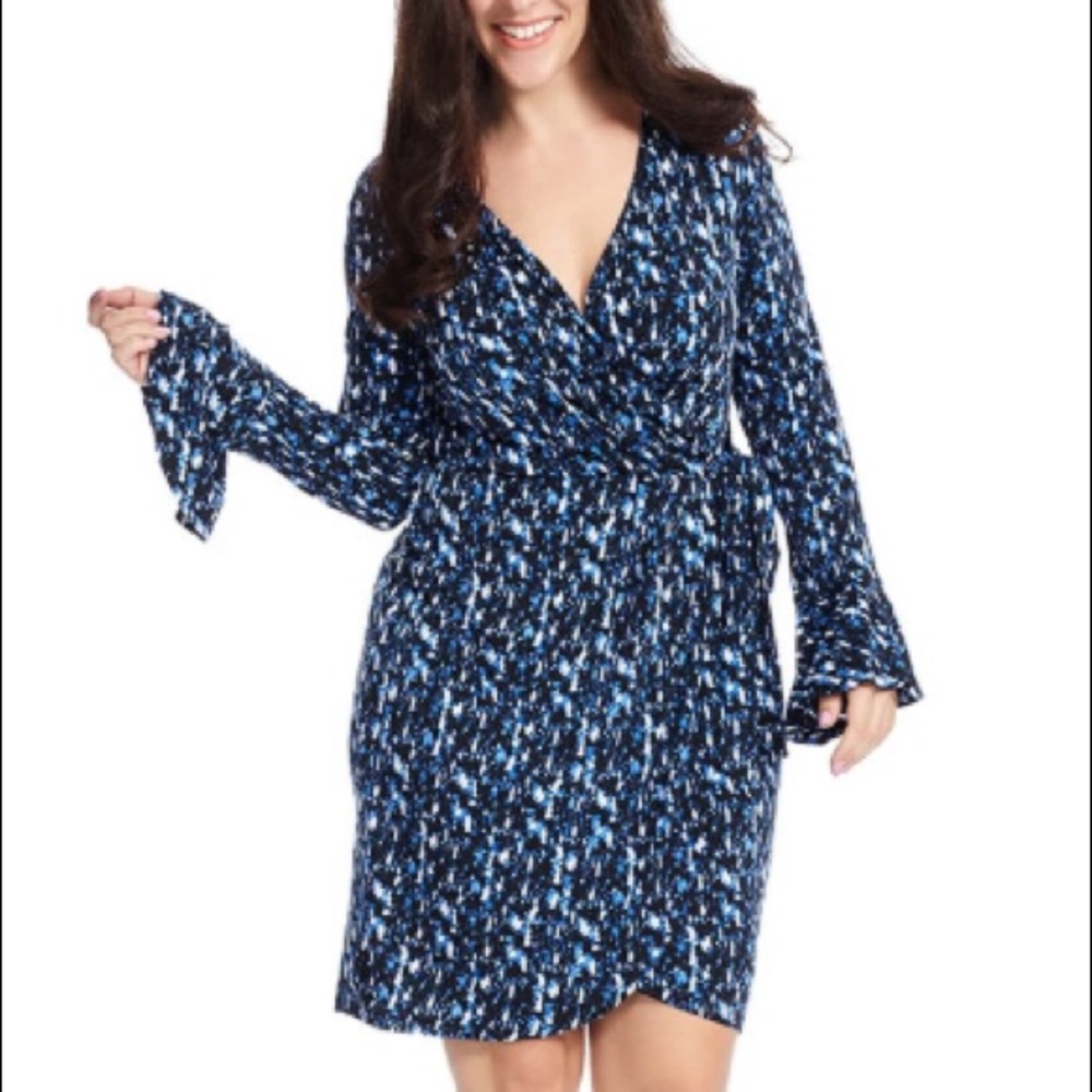 Printed Bell Sleeve Wrap Dreas